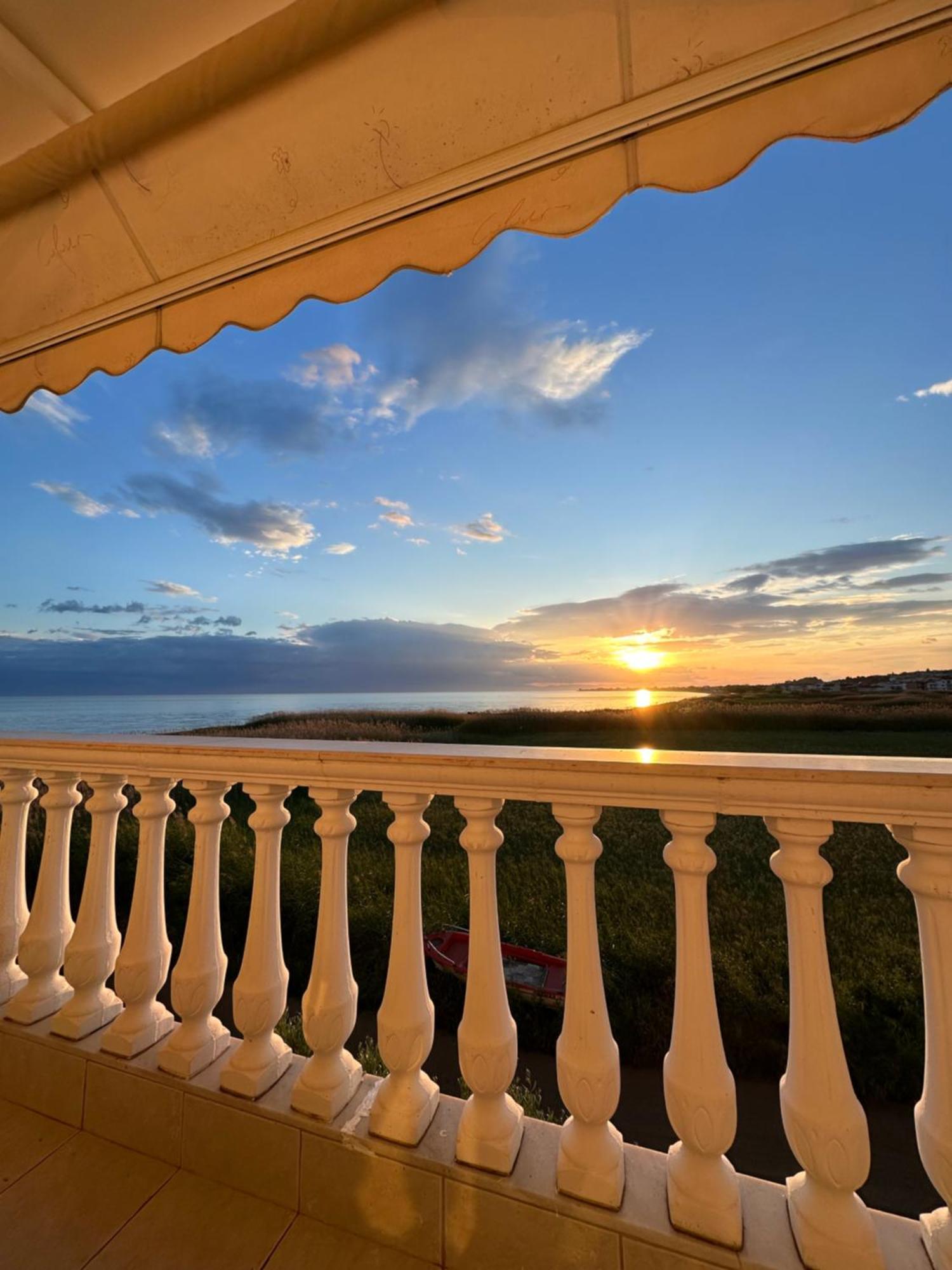 Dimar1 Seaside Apartment Paralia Dionysiou Luaran gambar