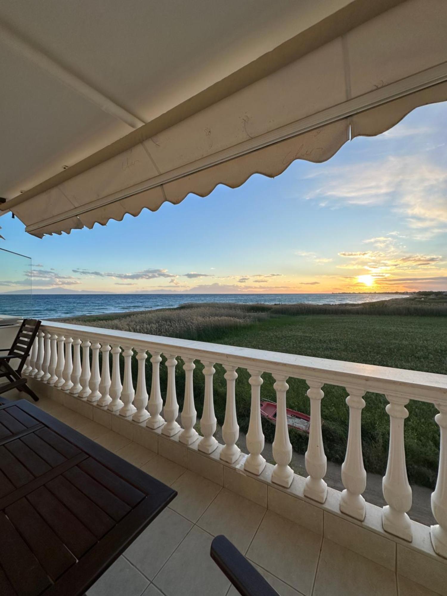 Dimar1 Seaside Apartment Paralia Dionysiou Luaran gambar